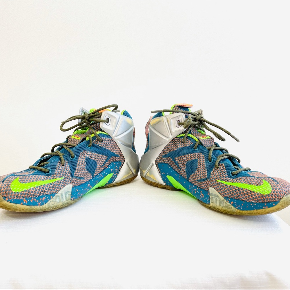 Nike LeBron XII GS 12 'Trillion Dollar Man' Reflective Blue/Bright Orange 6.5Y - Picture 10 of 15